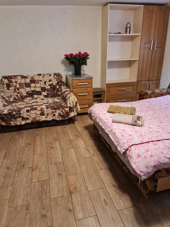 Студіо На Кoновальця Apartment Лвив Екстериор снимка